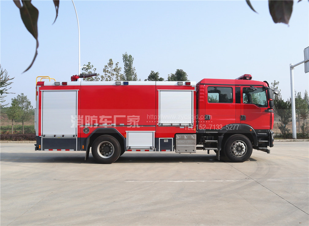 8噸水罐消防車【重汽汕德卡】