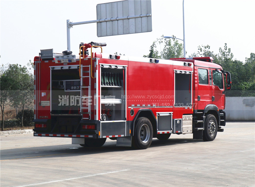 8噸水罐消防車【重汽汕德卡】