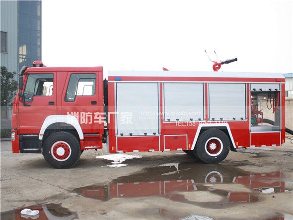 重汽8噸消防車